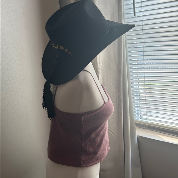 American Eagle Outfitters butterfly tank top🦋 - Picture 4 of 8